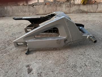 Forcellone Suzuki GSR 600