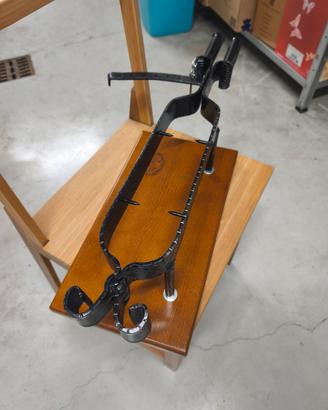 Porta prosciutto artigianale con morsa regolabile 