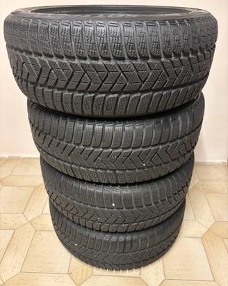 225 / 50 / R17 gomme invernali Pirelli Sottozero 3