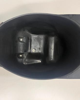 Vano porta casco Malaguti F10