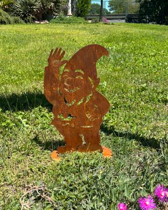 Gnomo da giardino in corten arredamento giardino