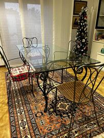 Tavolo in ferro battuto e cristallo