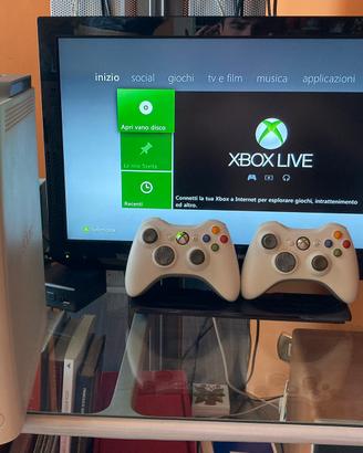 X-Box 360 ( non funzionante al 100%)