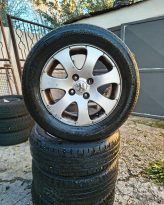 Cerchi in lega Peugeot misura 15"