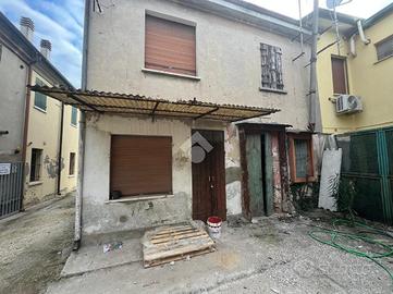 BIFAMILIARE A NOGARA