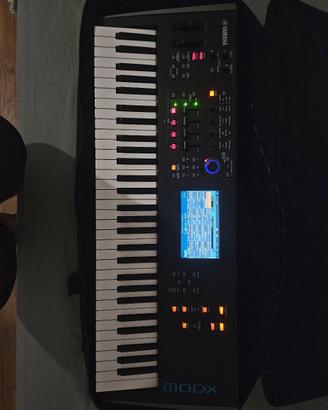 Yamaha MODX6