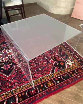Tavolino in plexiglass