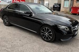 Mercedes classe E 220 D  9G-Tronic (2016)