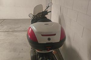 YAMAHA XMAX 250 