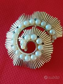spilla vintage anni 70  Trifari u.s.a