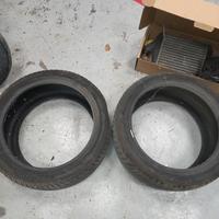 gomma bridgeston 275/40/20