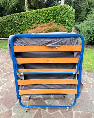Letto ripiegabile a doghe