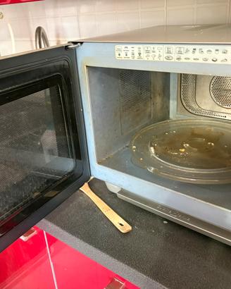 Forno microonde whirpool barilla