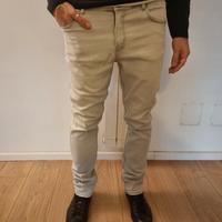 Jeans Cheap Monday, taglio slim,colore light denim