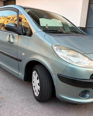 Peugeot 1007 1.4 HDi Sporty