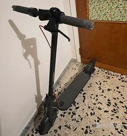 Monopattino Elettrico Xiaomi Lite 4