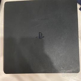 PS4 slim con caricatore PS4 per joystic