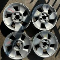 Cerchi in lega Ford Puma Fiesta Ka da 15 2003