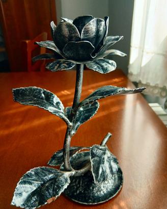 Rosa in Ferro Battuto Vintage