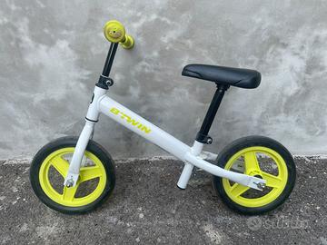 Bici B Twin senza  pedali