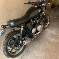 Triumph bonneville SE