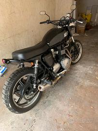 Triumph bonneville SE