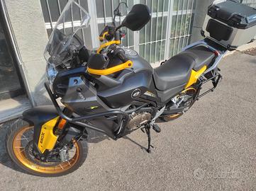 Qj Motor SVT 650