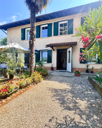 CASA INDIPENDENTE CON FOTOVOLTAICO
