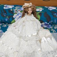 Bambola di porcellana 