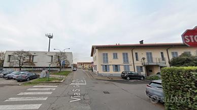 Ampio Bilocale con balcone e garage 600 TU. IN