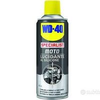 2 flaconi spray WD - 40 lucidante al silicone 400