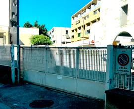 Posto Auto esterno 90 euro Viale XXV Aprile