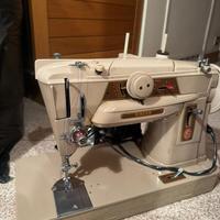 Macchina da cucire Singer 401G Slant-O-Matic