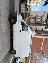 Citroen Jumper con tenda ambulanti