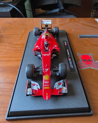 Ferrari F1 SF15-T Kimi Raikkonen 1:18 - Bburago 