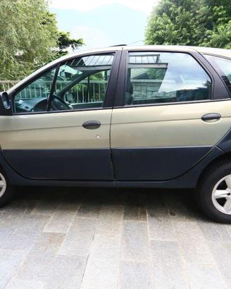 RENAULT SCENIC RX4  4X4 16V BENZINA ANNO 2000 ASI