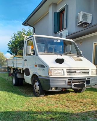 iveco daily 35.8