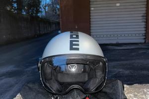Casco MOMO DESIGN