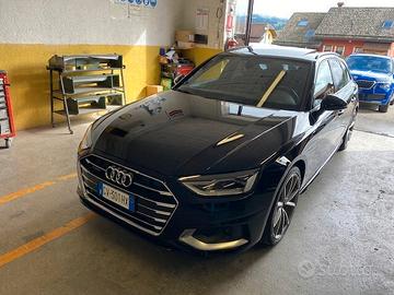 Audi A4 QUATTRO DA VETRINA FULL OPTIONAL TETTO PAN
