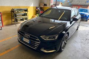 Audi A4 QUATTRO DA VETRINA FULL OPTIONAL TETTO PAN