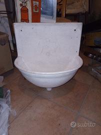 vasca fontana ovale per giardino in ferro