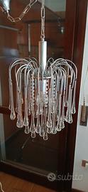 lampadario con gocce di cristallo