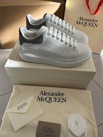 Alexander McQueen 