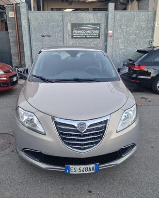 Lancia Ypsilon 1.2 69 CV 5 porte S&S Platinum