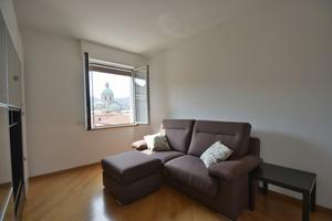 Luminoso bilocale quarto piano senza ascensore