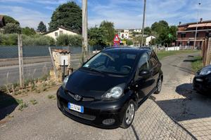 Toyota Aygo 1.0 12V VVT-i 5 porte Sol Red Edition