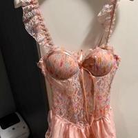 Corsetto rosa in pizzo