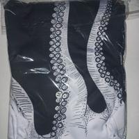 Felpa bianca con tentacoli