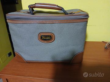 jaguar  beauty case 
