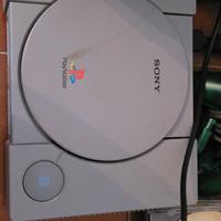 PlayStation 1 con scatola originale e accessori